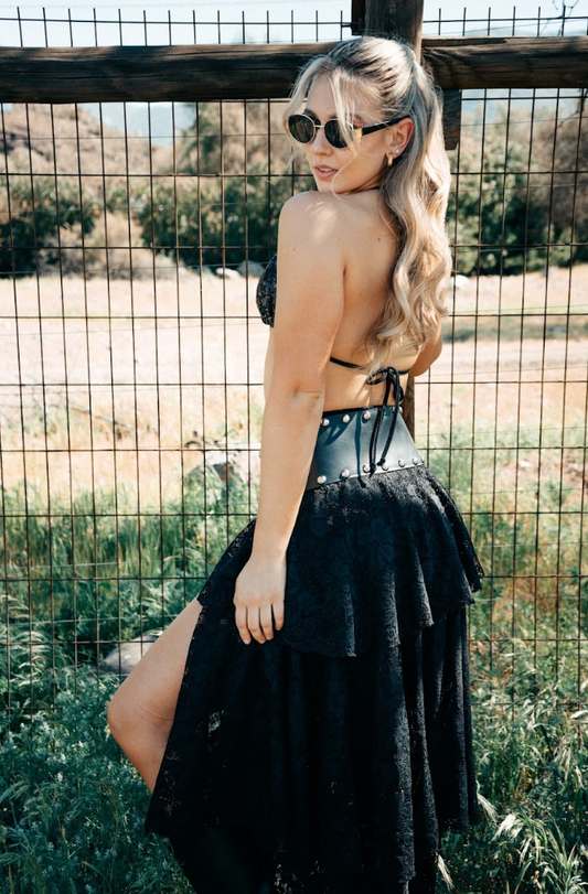 Falda vuelos encaje by Cate Ceccarelli