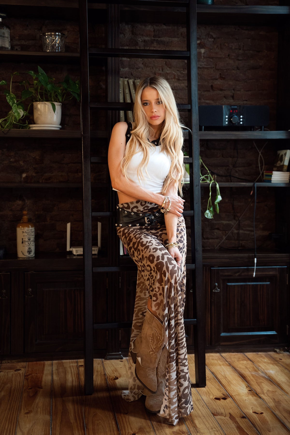 FALDAS & PANTALONES